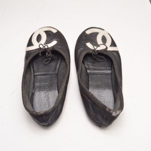 AUTHENTIC Chanel Quilted Ballet Flats